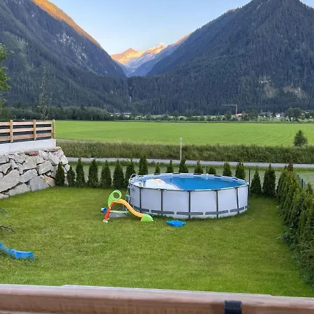 Apartment In Neukirchen With Mountain Views *