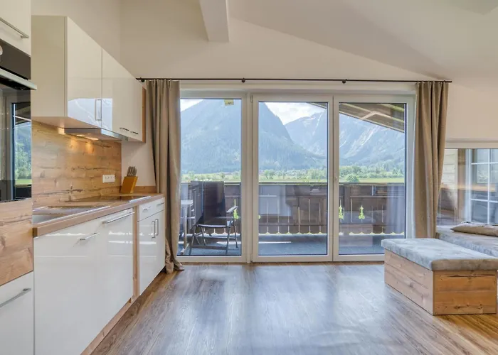 公寓 In Neukirchen With Mountain Views *